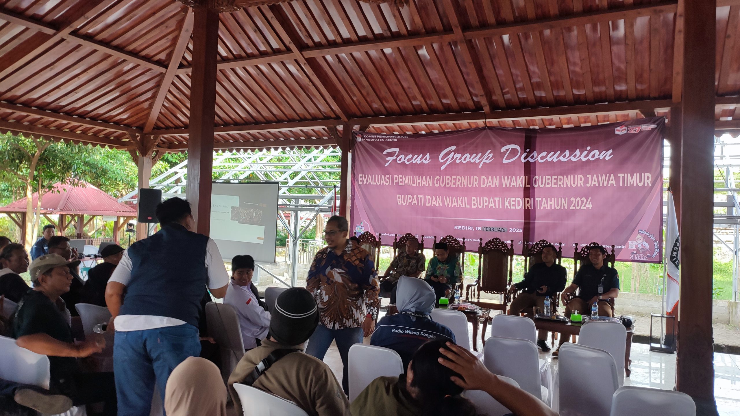 Evaluasi Pilkada 2024, KPU Kabupaten Kediri Gelar FGD Bersama Jurnalis dan Stakeholder