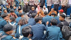 Mahasiswa UB Kediri Demo di DPRD, Tuntut Regulasi Konkret Inpres 1/2025