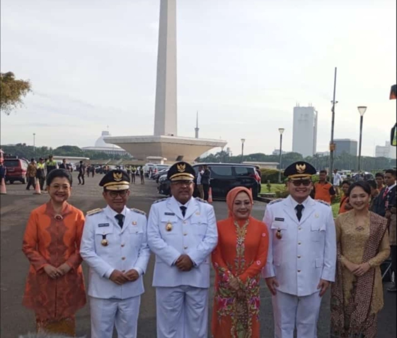 Momen Langka! Pramono Anung dan Mas Dhito Dilantik Bersamaan oleh Presiden Prabowo