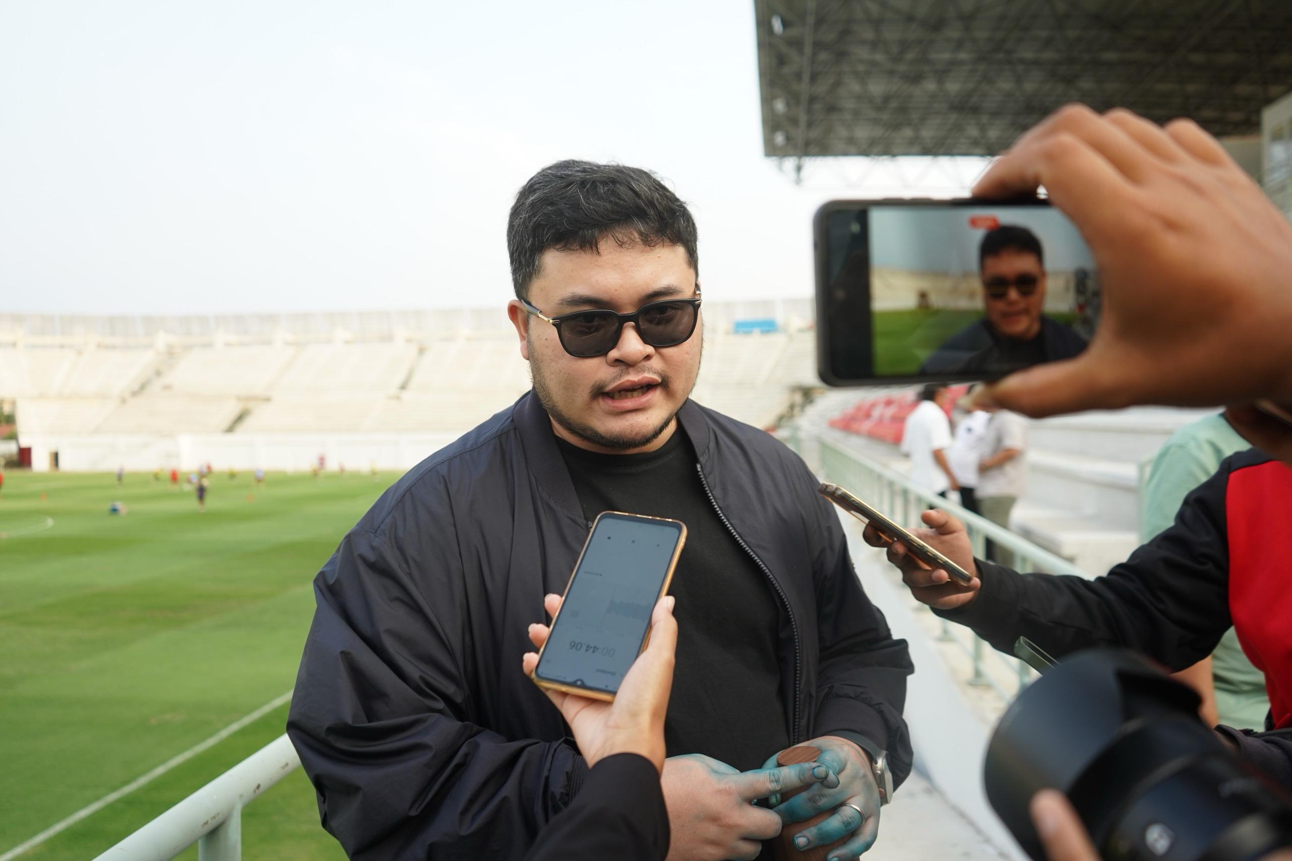 Mas Dhito Instruksikan Dinas Perkim Lanjutkan Pembangunan Stadion Gelora Daha Jayati