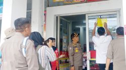 Pemkab Bojonegoro Pasang Stiker Toko Modern Berjejaring, Tanda Lengkap Kantongi Izin