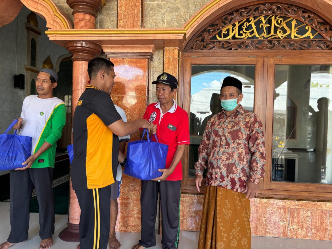 Sambut Ramadhan, Polresta Banyuwangi Bakti Sosial di Masjid Baitul Muttaqin