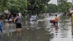 Kali Balong-Kandangan Meluap, Sejumlah Kawasan Surabaya Banjir