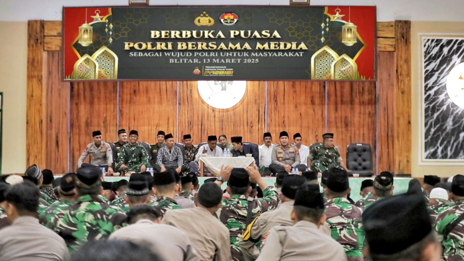 Bulan Ramadhan Forkopimda Blitar Raya Buka bersama Gus Idam