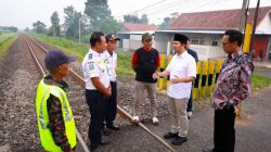 Waspadai Perlintasan Kereta Api Tanpa Palang Pintu