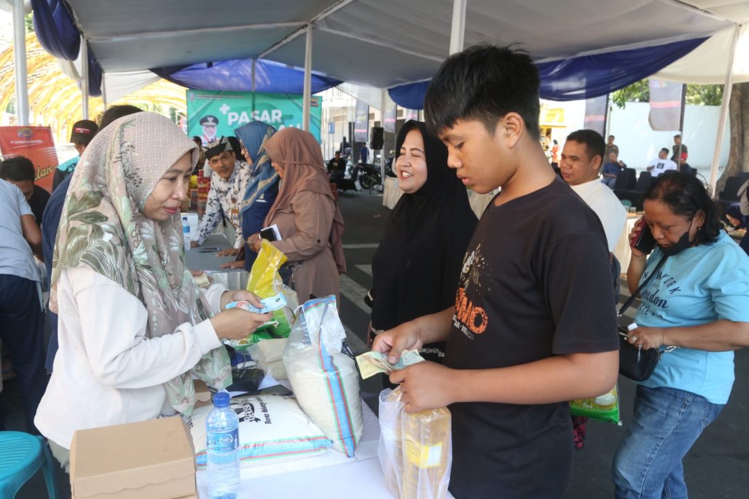 Bupati Ipuk Minta OPD Banyuwangi Terus Pantau Stabilitas Harga Bahan Pokok