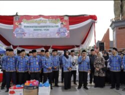 Sambut Malam Lailatul Qodar, Bupati Blitar Bagikan Takjil Ramadhan kepada Masyarakat