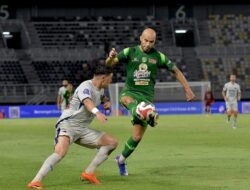 Persebaya Menang Tipis 1-0 atas Persita di GBT