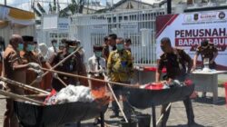 Kejari Kota Mojokerto Musnahkan Ratusan Barang Bukti dari 63 Perkara Inkracht