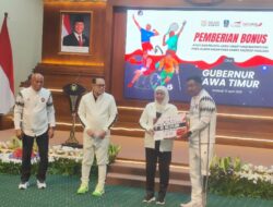 Pemprov Jatim Beri Bonus Rp1,8 Miliar untuk Atlet Disabilitas Berprestasi, Khofifah: Jangan Cepat Puas!