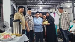PWI Pusat Serahkan Uang Duka kepada Keluarga Almarhum Zulmansyah Sekedang*