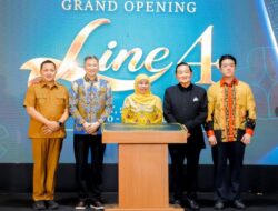 Khofifah Resmikan Produksi Baru Satoria Farma, Amankan Stok Infus Rumah Sakit