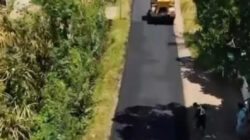 Tingkatkan Kualitas, Dinas PU CKPP Banyuwangi Melaksanakan Pengaspalan Hotmix