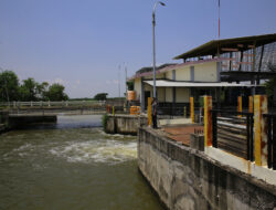 Penanganan Banjir Surabaya Koneksikan Saluran di Perkampungan Menuju Rumah Pompa