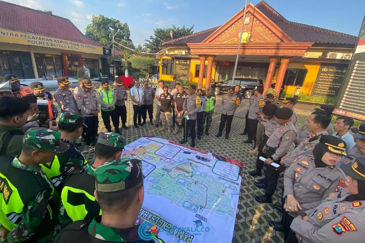 penyekatan polisi di Blitar jelang halal bihalal PSHT