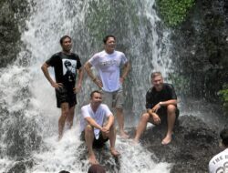 Dua Hari Raffi, Ariel dan Gading Di Banyuwangi, Syuting Film Sambil Wisata