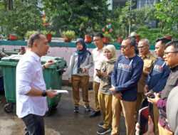 Sidak di Prapen DKK, Wali Kota Eri Ingin Pastikan TPS Bersih dan Tongbin Cukup