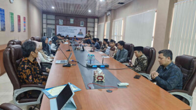 Workshop deep learning oleh Universitas Negeri Malang dan Cardiff University bersama guru Al Maahira IIBS Malang dalam peningkatan kualitas pembelajaran.