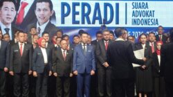 Tonic Tangkau Resmi Pimpin DPC Peradi SAI Surabaya, Dorong Era Baru Advokat Berintegritas