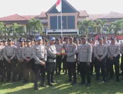 Polres Blitar Lepas Siswa Diktuk Bintara Polri Brimob Kembali ke SPN Mojokerto