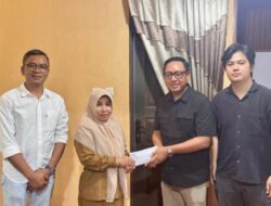 Astra Internasional Serahkan Bantuan Duka untuk Keluarga Almarhum Zulmansyah Sekedang