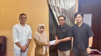 Astra Internasional Serahkan Bantuan Duka untuk Keluarga Almarhum Zulmansyah Sekedang