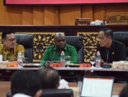 Menteri HAM Tinjau Kasus Dugaan Keracunan MBG di Surabaya, DPRD Dorong Evaluasi Nasional