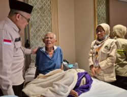 Di Usia 103 Tahun, Mbah Mardi Menjawab Panggilan Tanah Suci