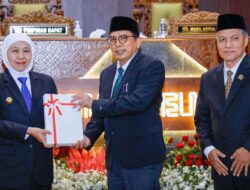DPRD Jatim Terima LKPJ Gubernur, Khofifah Tekankan Sinergi Jadi Kunci Pembangunan