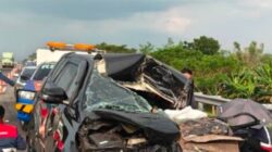 Akibat Selip, Mobil Anggota DPR RI Alami Kecelakaan di Tol Pasuruan–Probolinggo