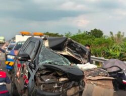 Akibat Selip, Mobil Anggota DPR RI Alami Kecelakaan di Tol Pasuruan–Probolinggo