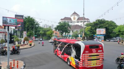 Khusus 31 Mei, Naik Transportasi Umum dan Parkir di Surabaya Cukup Bayar Rp733