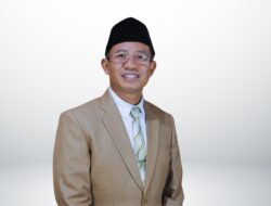 Ramai Merayakan Kelulusan, Sunyi Menyiapkan Masa Depan