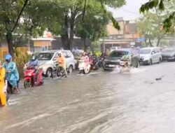 Surabaya Optimalkan Pompa dan Percepatan Drainase Tangani Banjir