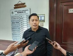 Abdul Ghoni Apresiasi Rencana Pemkot Surabaya Jadikan Buku “Bung Karno: Aku Arek Suroboyo” sebagai Materi Pembelajaran