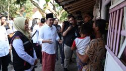 Bukti nyata Homecare, Bupati Jember Datangi dan Layani Langsung Masyarakat Desa Rowotamtu di Rumahnya