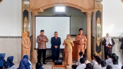  Bupati Magetan Ajak Peserta MPLS SMPN 1 Parang Selalu Semangat belajar