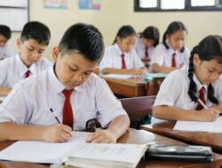 Sekdin Pendidikan Jember: Sekolah Dilarang Menjual LKS, Buku Paket Sudah Dibiayai Dana BOS