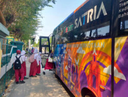 Bus Sekolah Kembali Beroperasi, Temani Langkah Pertama Pelajar Kota Kediri Menuju Sekolah
