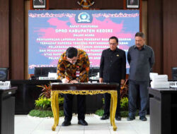 Pemkab Kediri dan DPRD Sepakati Raperda Pertanggungjawaban APBD 2025