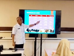 Sekretariat DPRD Surabaya Bekali Pegawai Teknik Fotografi, Perkuat Kualitas Publikasi Kegiatan