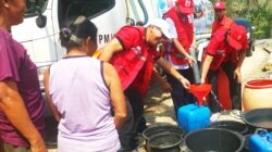 PMI Pacitan Mulai Distribusi Air Bersih ke Dusun Pudak, Warga Lega Setelah Empat Bulan Krisis