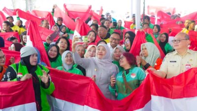Gubernur Jatim Sosialisasikan Pemutihan Pajak Kendaraan untuk 300 Ojol di Malang