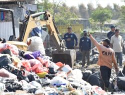 Pemkot Surabaya Tertibkan Aktivitas Pengolahan Sampah Ilegal di Keputih