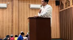 Nabi Muhammad yang Mampu Memohonkan dan memberi Syafaat
