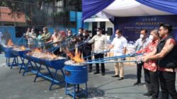 Tak di Lengkapi Pita Cukai Jutaan Rokok Ilegal Dimusnahkan PPBC Jember