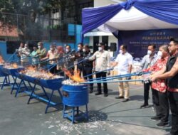 Tak di Lengkapi Pita Cukai Jutaan Rokok Ilegal Dimusnahkan PPBC Jember