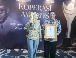 Sukses Majukan Koperasi Kota Mojokerto, Ning Ita Raih Penghargaan dari Menkop RI