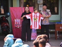 Dukung Pengembangan Bakat Muda, Deltras FC Gelar Program “Goes to School” di SMPN 1 Jabon