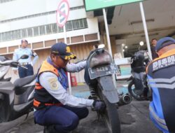 DPRD Surabaya Usul Retribusi Parkir TJU Dihapus, Potensi PAD Disebut Bisa Tembus Rp400 Miliar
